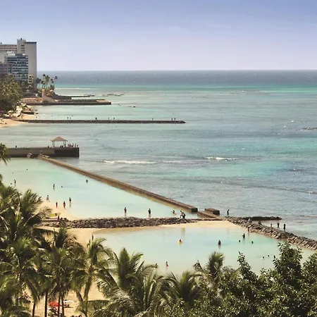 Hyatt Regency Waikiki Beach Resort&Spa-3