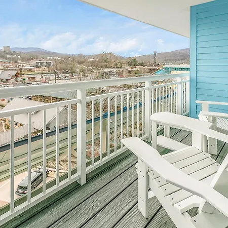 Margaritaville Resort Gatlinburg-3