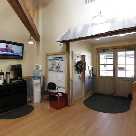 Sherwood Forest Cottage 6-2