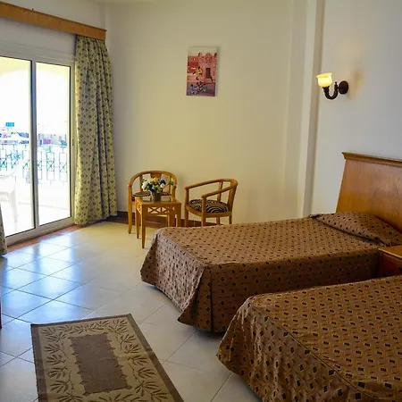 Blue Reef Red Sea Resort-3