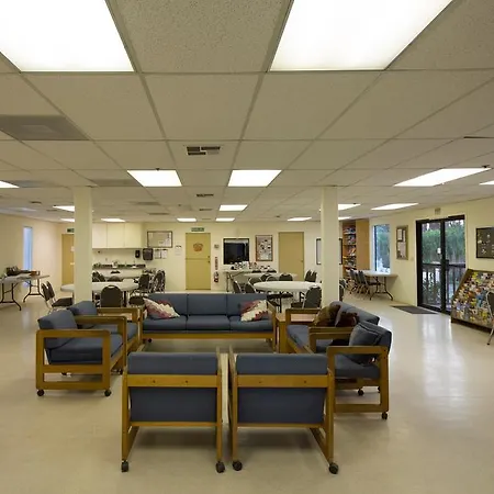 Palm Springs Camping Resort Cottage 2-3
