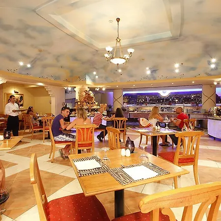 Ivy Cryene Island Resort & Aqua Park-3