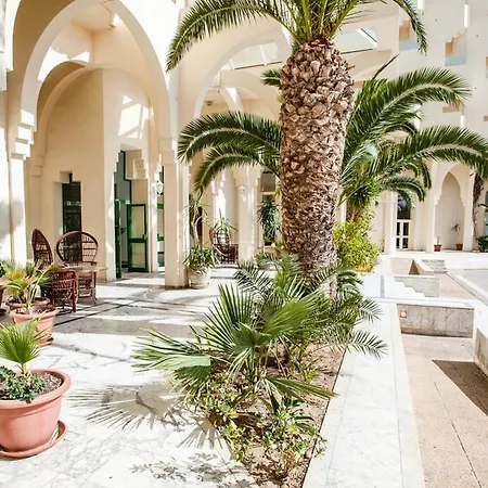 Novostar Nahrawess Thalasso Resort And Aquapark-2