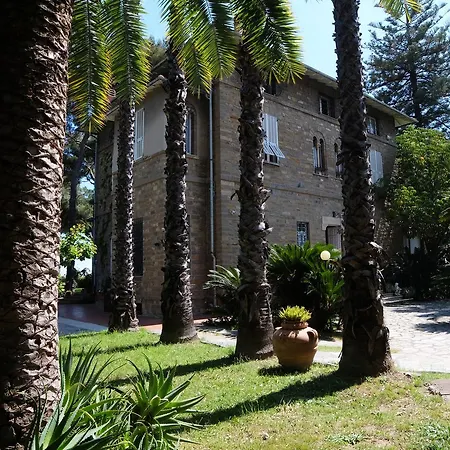 La Casa Di Anny Camere Di Charme-2