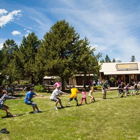 Bend-Sunriver Camping Resort 24 Ft. Yurt 12-3