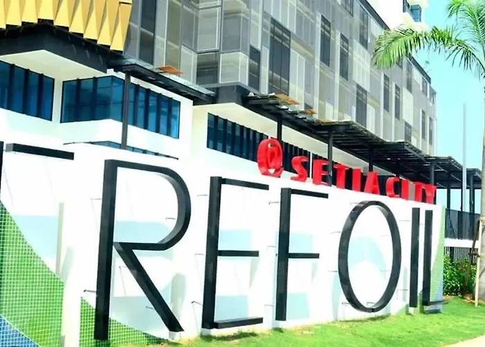 Trefoil Setia Alam- Simple No 5- Near Setia City Mall & Convention Centre
