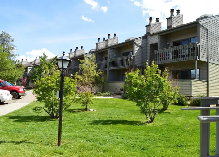 Hotel Pines At Meadow Ridge Fraser