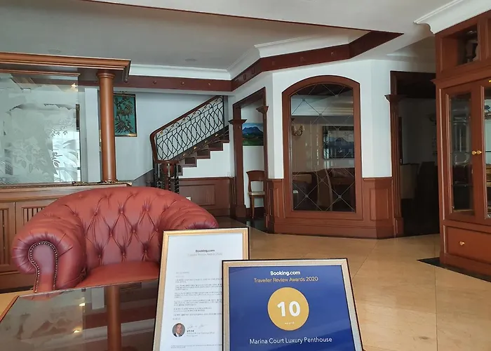 Aparthotel Marina Court Luxury Penthouse Kota Kinabalu