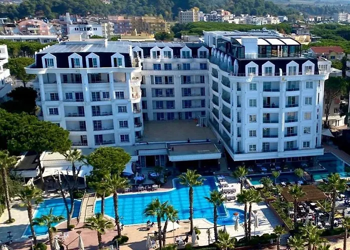 Fafa Premium Hotel & Spa Golem 