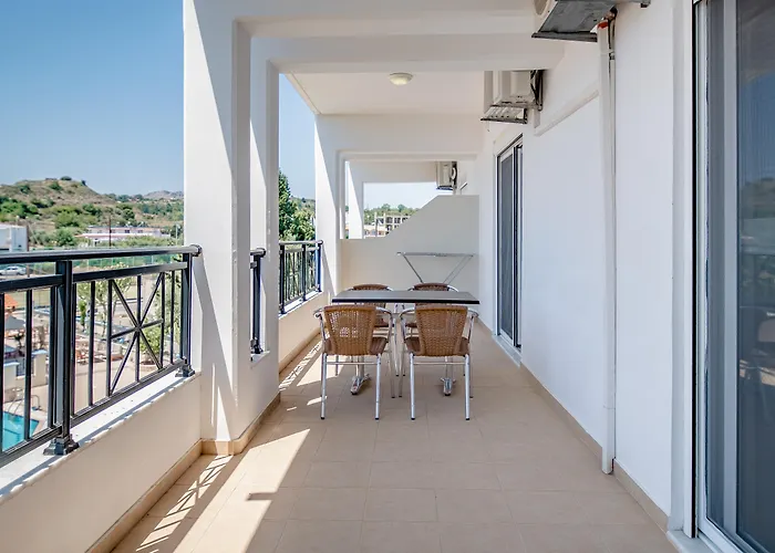 Aparthotel Bright Star Faliraki