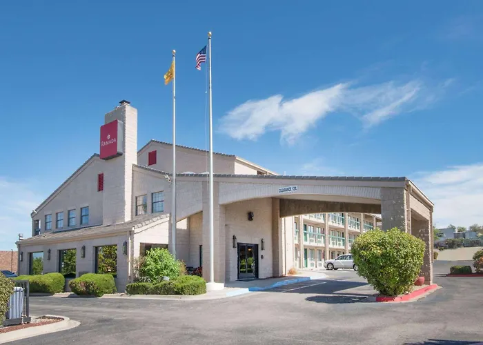 Hotel Ramada By Wyndham Albuquerque Airport