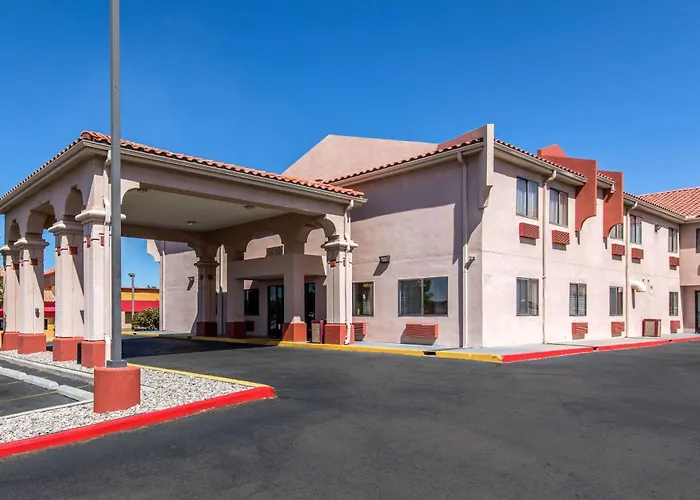 Quality Inn & Suites Albuquerque North Near Balloon Fiesta Park Alameda