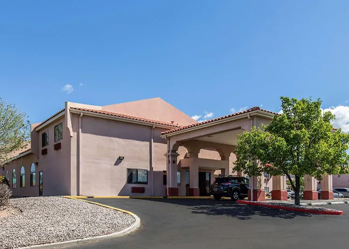 Quality Inn & Suites Albuquerque North Near Balloon Fiesta Park Alameda