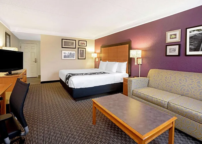 La Quinta Inn & Suites By Wyndham Tacoma - Seattle