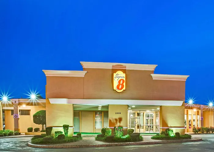 Hotel Super 8 By Wyndham Norman