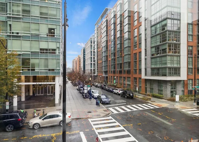 Coda On Half, A Placemakr Experience - Navy Yard Waszyngton