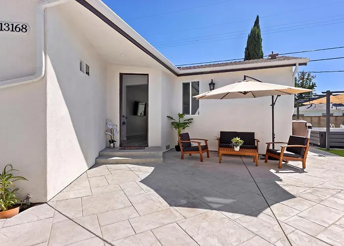 Adorable 3 bedroom with Jacuzzi&more Los Angeles