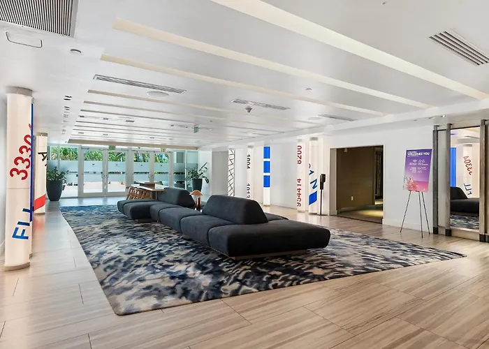 Resort-Style Residence Beachfront Condo Oasis Fort Lauderdale
