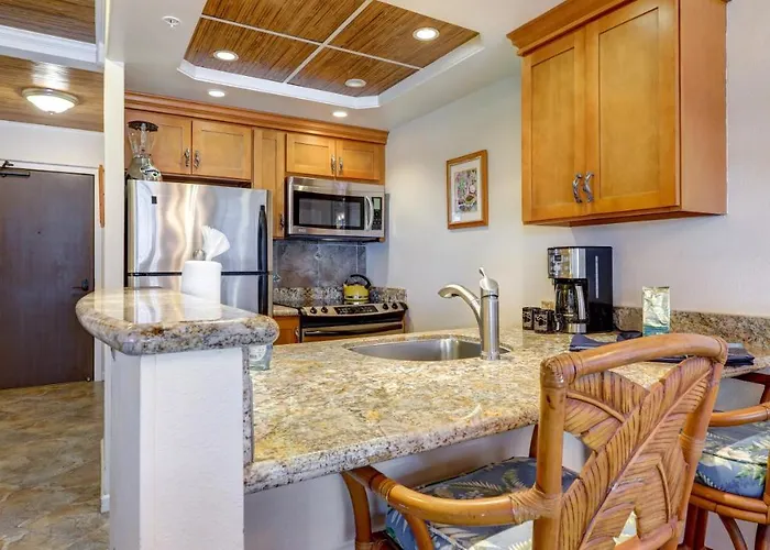 The Whaler Resort: Suite 515~Studio With Stunning Center Courtyard & Ocean Views Lahaina