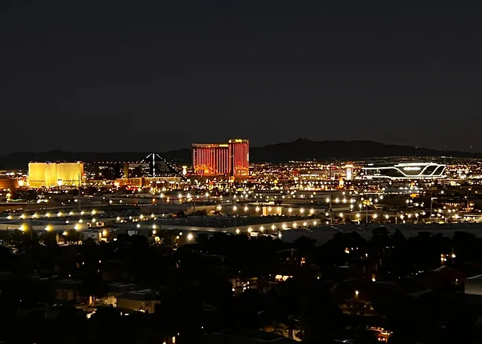 Luxe Condo Balcony Strip View No Resort Fee Las Vegas