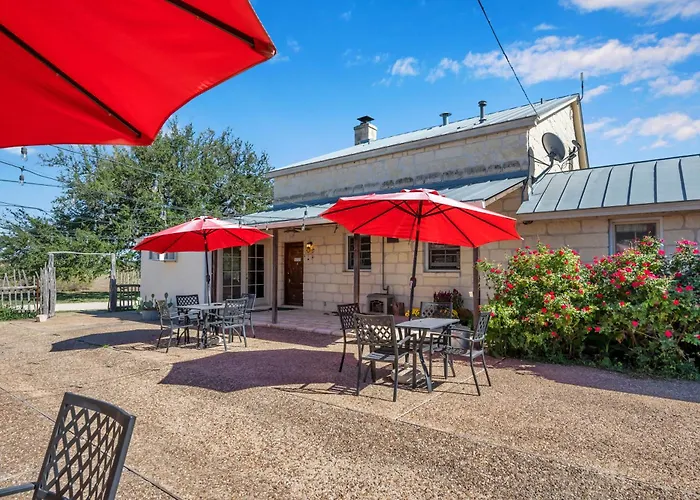 Full Moon Inn Fredericksburg