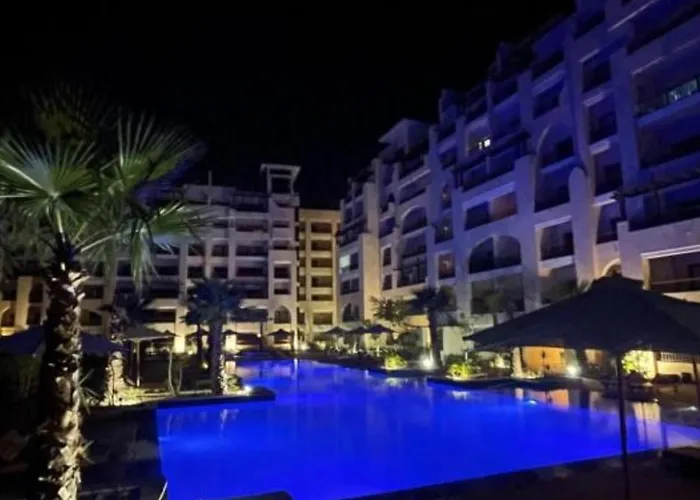 Cordoba Suites Penthouse With Private Open Air Jacuzzi Hurghada