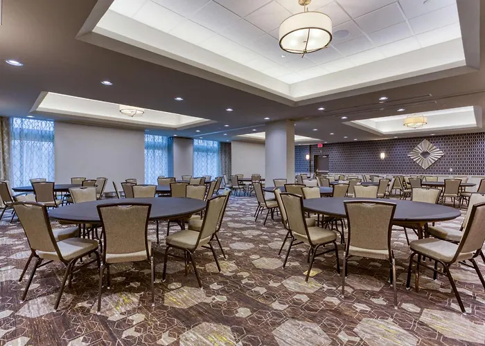 Drury Inn & Suites Columbus Polaris Flint