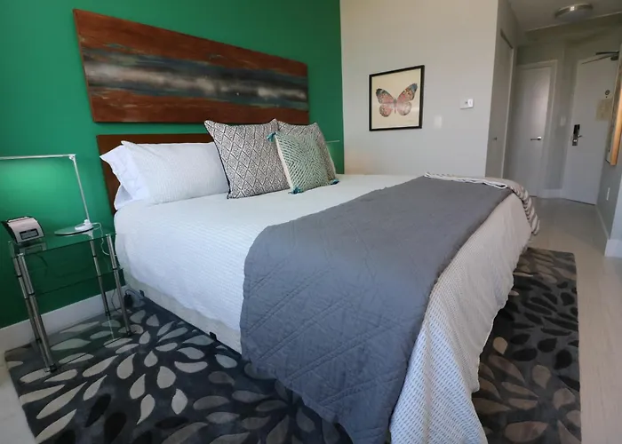Renovated 21St Floor Private Unit Located In Coconut Grove Hotel Miami