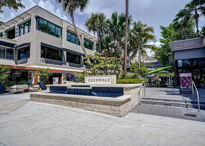 Renovated 21St Floor Private Unit Located In Coconut Grove Hotel Miami