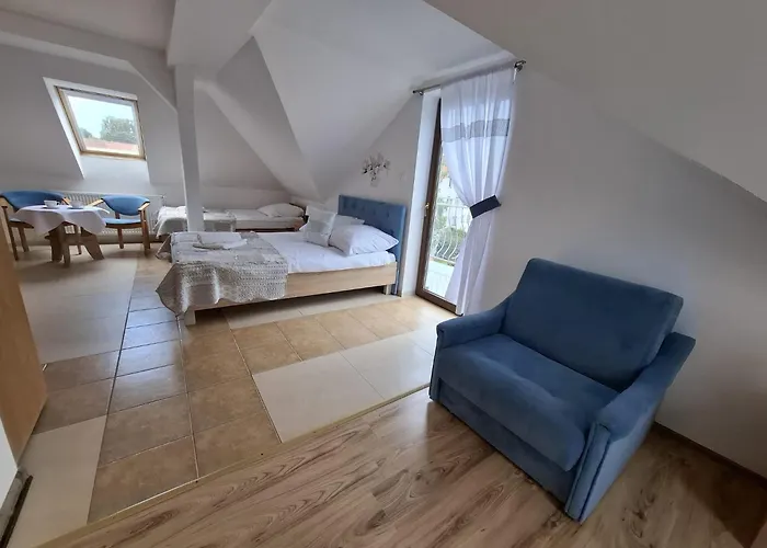 ReveliQa - pokoje gościnne i apartamenty Pobierowo
