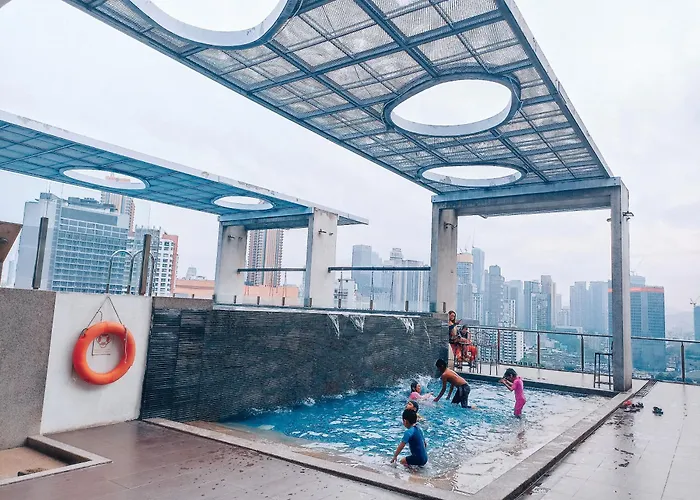D'Majestic Place, 1 King Or 1 Queen Bed And 1 Super Single Bed Kuala Lumpur