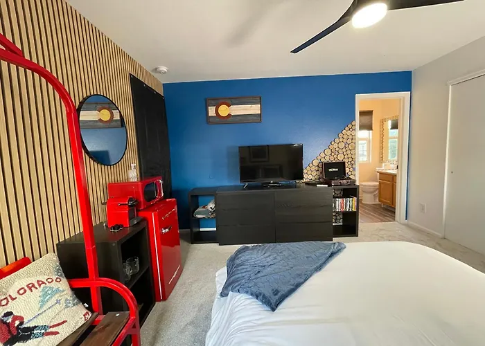 Colorado Room W Private Entrance Deck And Hot Tub Colorado Springs