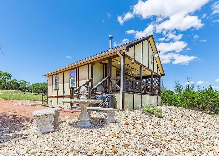 Appian Way Oliva Cottage Fredericksburg