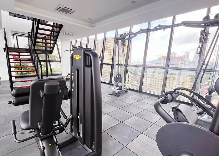 Georgetown Seaview & Cityview Childroom Infinity Pool With Carpark Jelutong