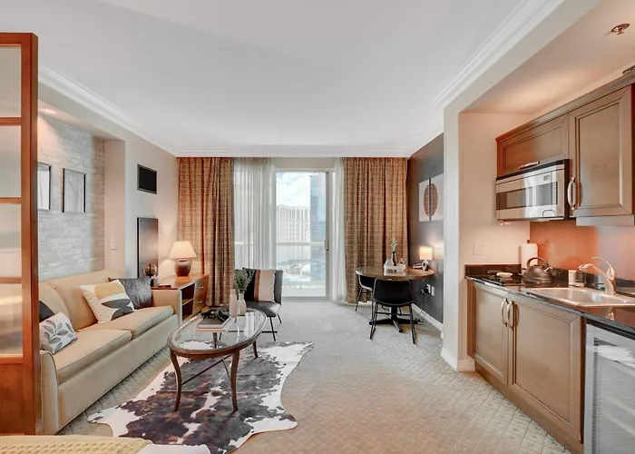 PREMIUM JR SUITE MGM Signature Balcony STRIP VIEW Las Vegas