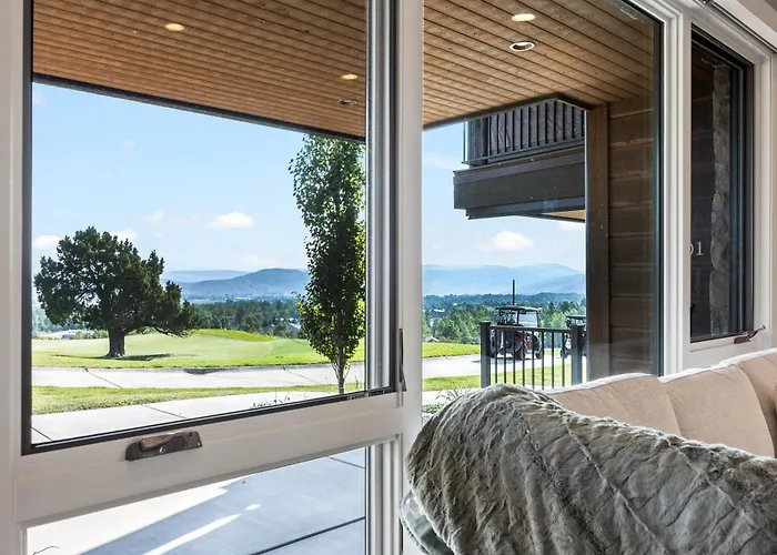 Overlooks The 6Th Fairway, Walk To Gondola, Hot Tub, Minutes From Fine Dining Park City