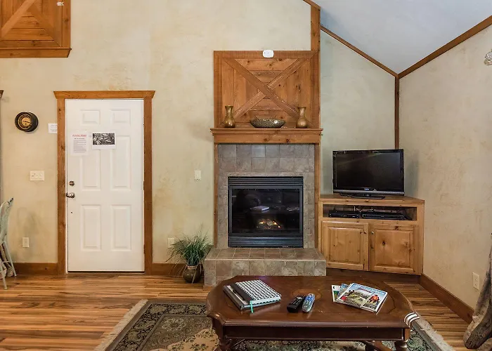 Appian Way Oliva Cottage Fredericksburg