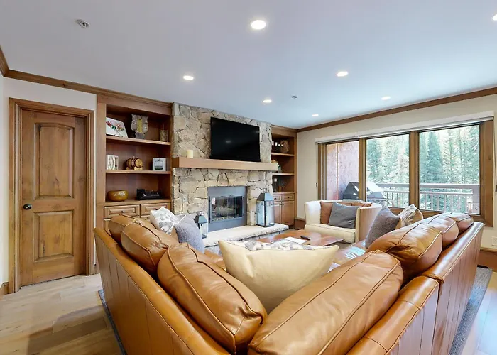 Lion Square Lodge South 450 Vail