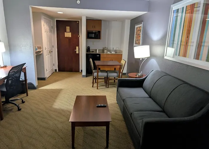 Hotel Wingate By Wyndham Chesapeake
