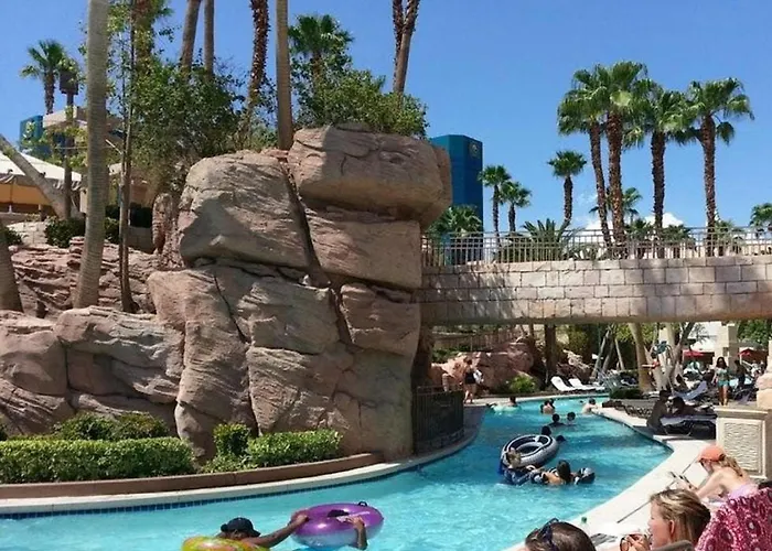 Mgm Signature Top Floor 1 Bedroom 2 Ba Penthouse With Balcony, Strip And Sphere Views Las Vegas