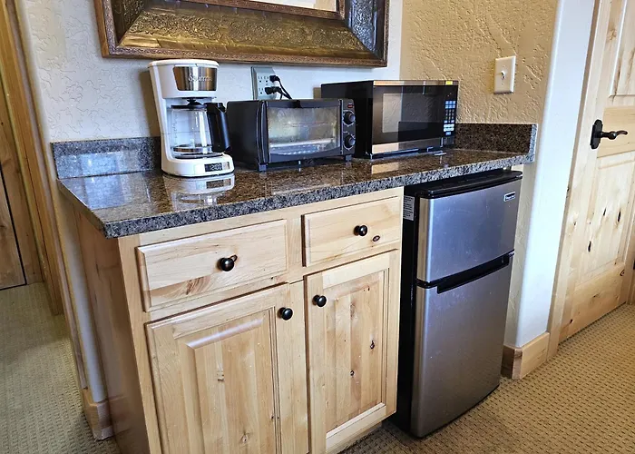 Ski-In, Ski-Out, Canyons, Silverado, King, Hot Tub, Free Coffee Bar Park City
