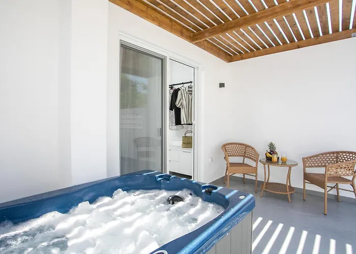 Calma Luxury Studios & Suites Faliraki