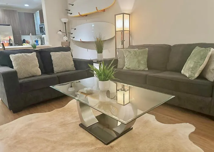 Surfs Up! Cozy 1 Bedroom Condo With Fountain View Los Angeles