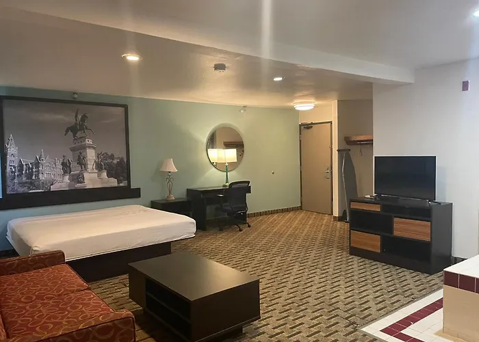 Hotel Super 8 By Wyndham Lynchburg Va