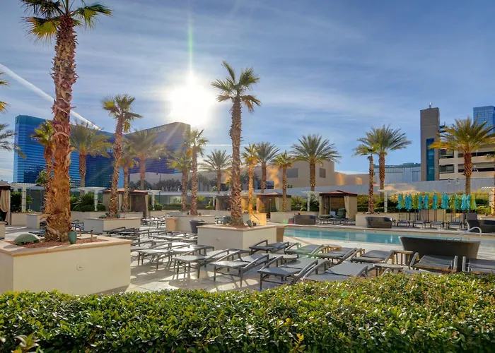 The Rose II Mgm Signature Studio Suite Tower 3 5 Min Walk From F1 Grandstand Las Vegas