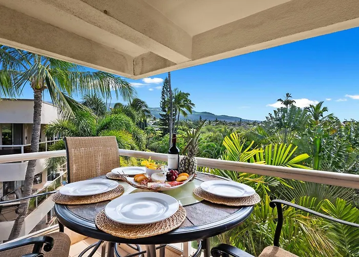 King Bed + Pools | Steps To Kamaole Beach Wailea 