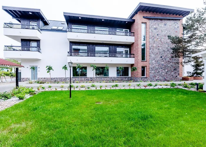 APARTAMENTY przy plaży z basenem z podgrzewaną wodą i mini SPA - Ośrodek Kolonijno-Wczasowy Mewa Niechorze
