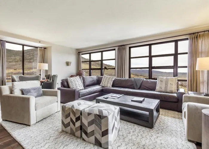 Grand Summit Hotel #702 Penthouse Ski-In, Ski-Out Corner Unit Park City