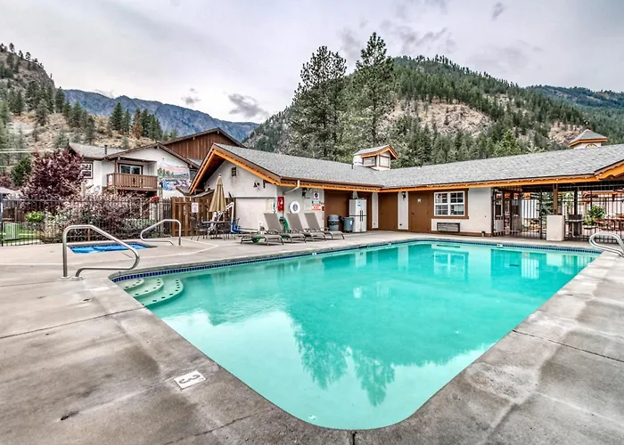 Icicle Village Resort Condo #408 Leavenworth