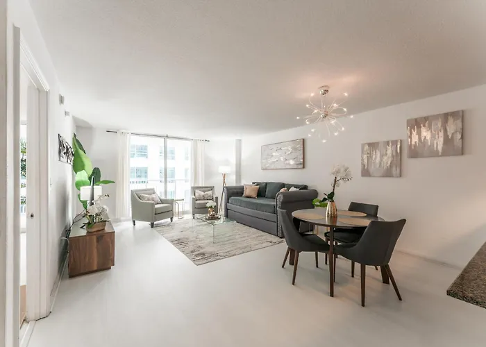 Lux Brickell Bay Condo City Views & Prime Location Miami